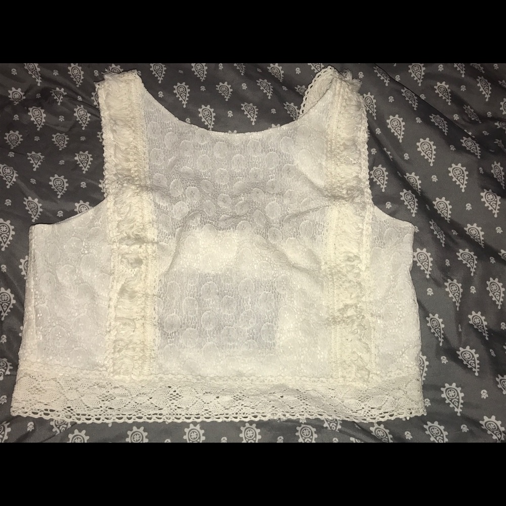 Swell crop top